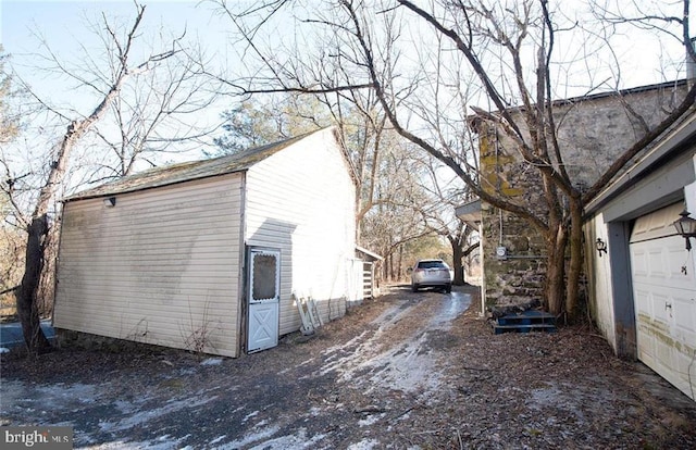 1025 Reihman Rd, Green Lane, PA 18054 - view of side of property