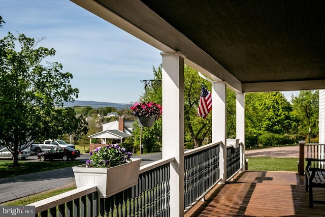 644 Early Dr, Broadway, VA 22815 - wooden deck featuring a porch