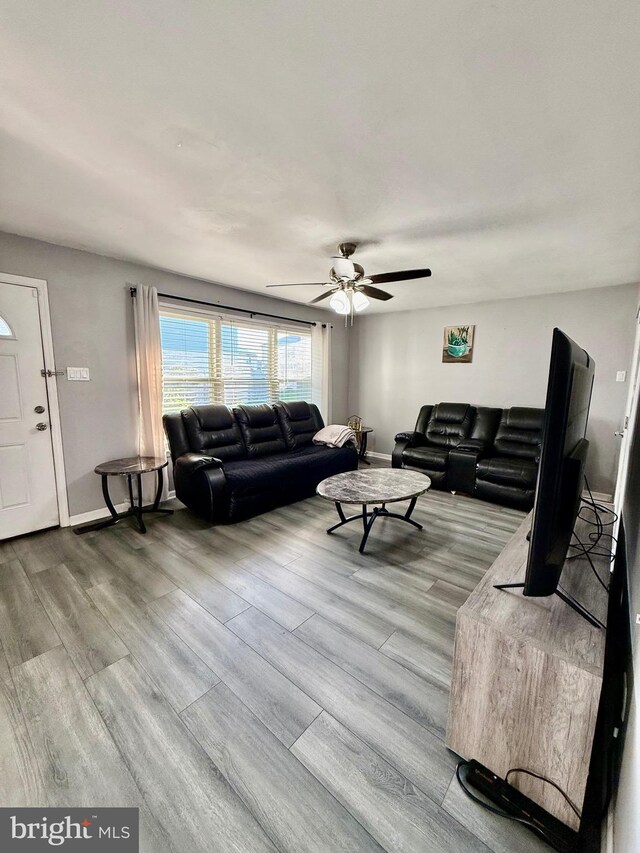 9 Lawrence Ct, Sicklerville, NJ 08081