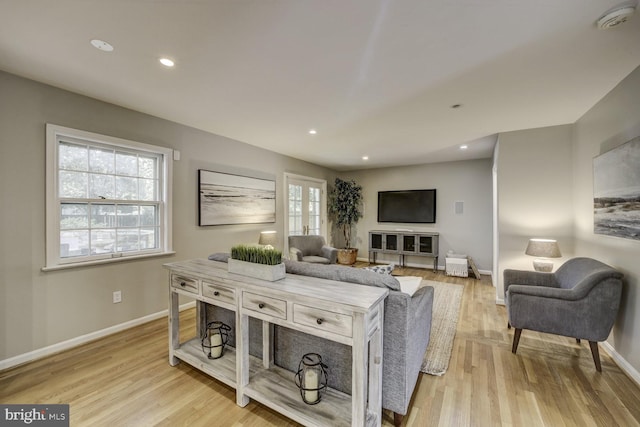 10013 Ormond Rd, Potomac, MD 20854 - living room featuring baseboards, light wood-style floors, and recessed lighting