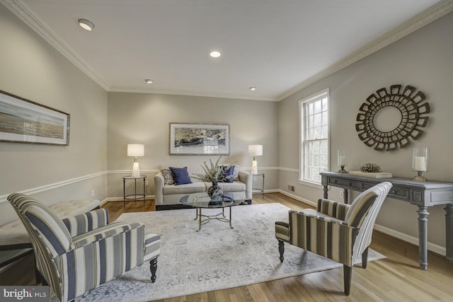 10013 Ormond Rd, Potomac, MD 20854 - living room featuring wood finished floors, baseboards, crown molding, and recessed lighting