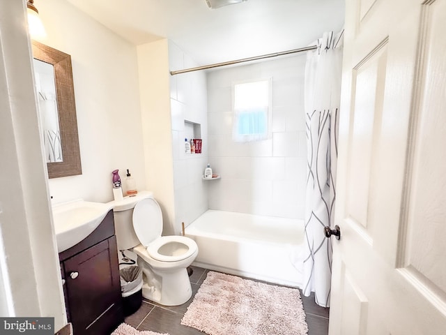 106 Killoran Dr, New Castle, DE 19720 - full bathroom featuring toilet, tile patterned flooring, vanity, and shower / tub combo with curtain