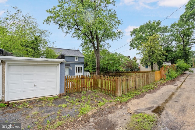 5311 Herring Run Dr, Baltimore, MD 21214 - fenced yard with an attached garage and driveway