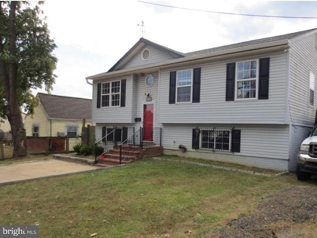 1918 Columbia Ave, Landover, MD 20785 - bi-level home with a front lawn