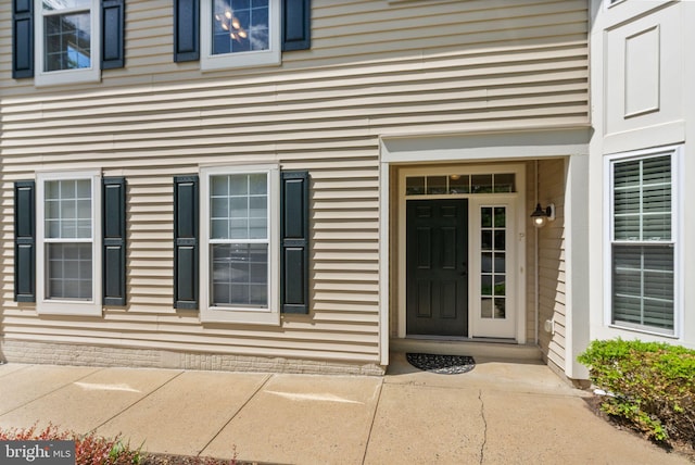 view of property entrance