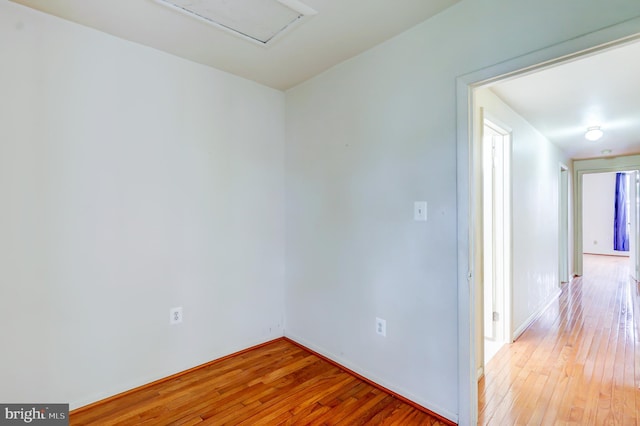 1307 Emerald St NE, Washington, DC 20002 - empty room featuring light wood-style flooring and baseboards