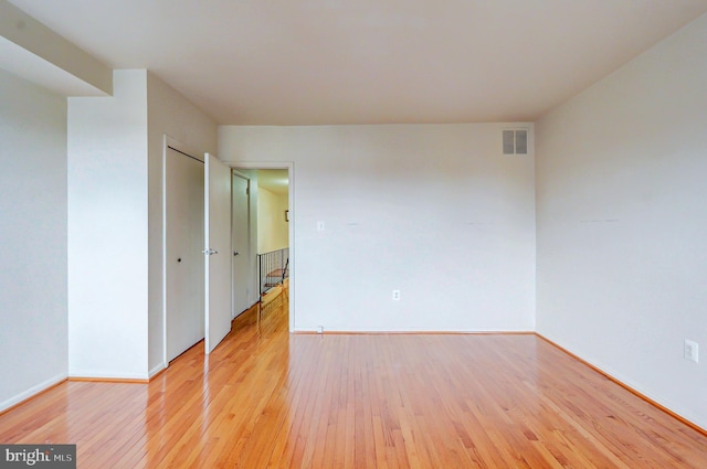 1307 Emerald St NE, Washington, DC 20002 - empty room featuring light wood-style flooring and baseboards