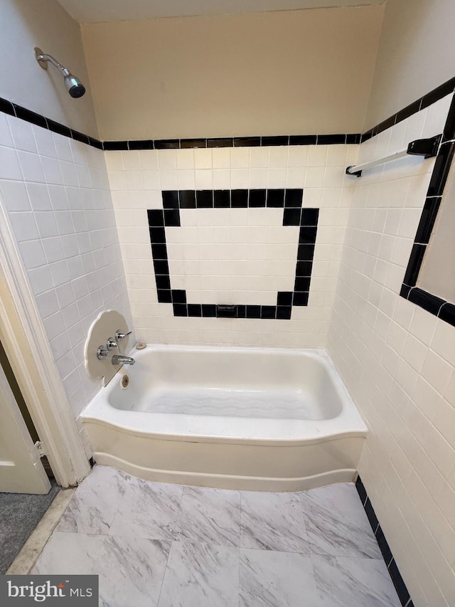 426 S Church St, Clifton Heights, PA 19018 - full bath featuring marble finish floors and bathtub / shower combination