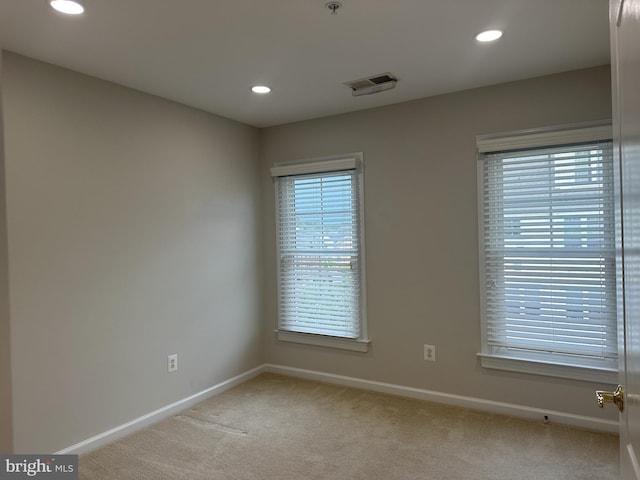 93 Heron Ln, Occoquan, VA 22125 - empty room featuring baseboards, light carpet, recessed lighting, and a pendent fire sprinkler