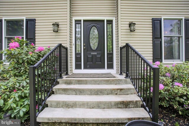 view of property entrance