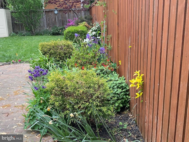 104 E Oxford Ave, Alexandria, VA 22301 - view of yard featuring fence