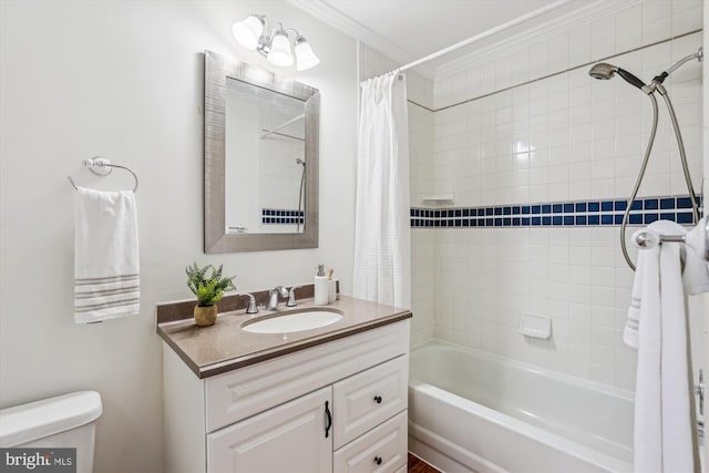 104 E Oxford Ave, Alexandria, VA 22301 - full bath featuring ornamental molding, shower / tub combo with curtain, toilet, and vanity