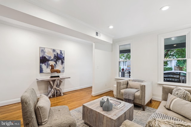 104 E Oxford Ave, Alexandria, VA 22301 - living room with crown molding, recessed lighting, wood finished floors, and baseboards