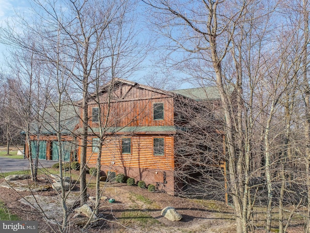 view of property exterior