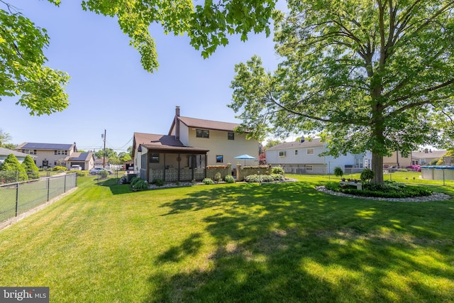 view of yard with a residential view