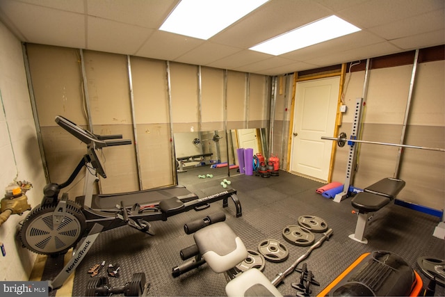 exercise area with a drop ceiling