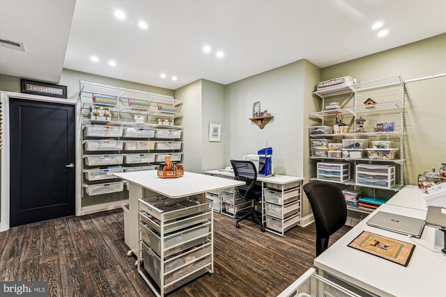 office area featuring dark wood-style floors and recessed lighting
