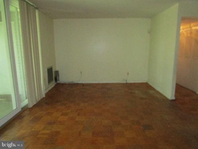 718 Quince Orchard Blvd Unit 718, Gaithersburg, MD 20878 - view of empty room