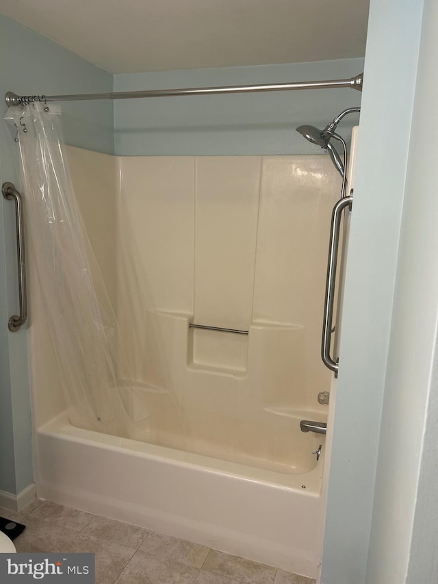 12 Emmit Ct, Emmitsburg, MD 21727 - bathroom with shower / tub combo and tile patterned flooring
