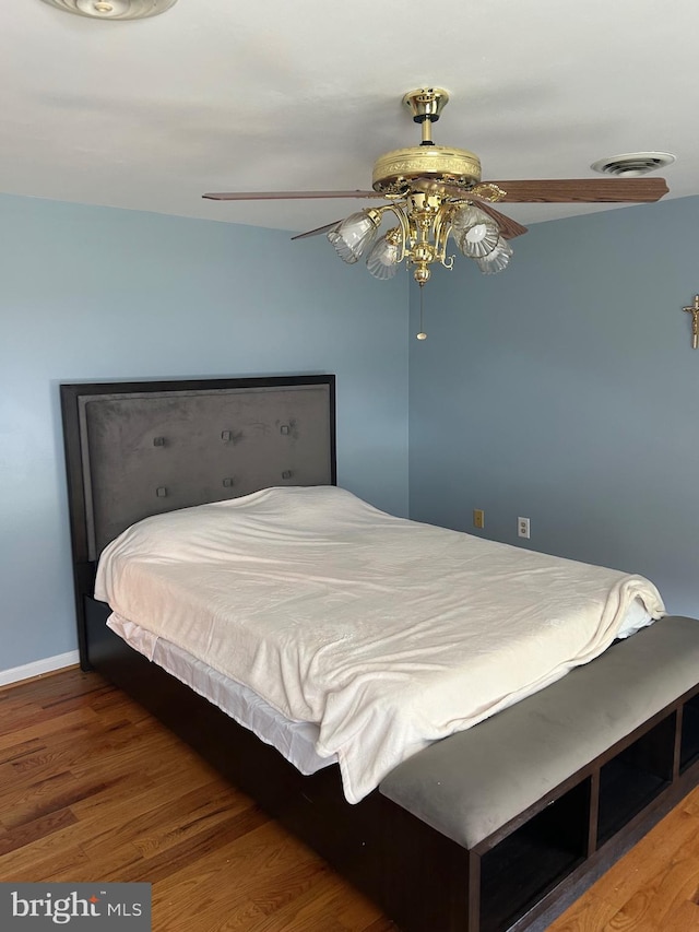 12 Emmit Ct, Emmitsburg, MD 21727 - bedroom with wood finished floors, a ceiling fan, and baseboards