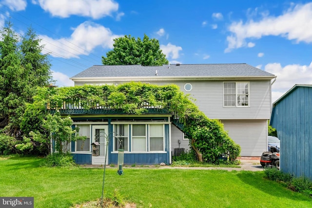 115 Emmitsburg Rd, Thurmont, MD 21788 - view of front of house featuring a front lawn
