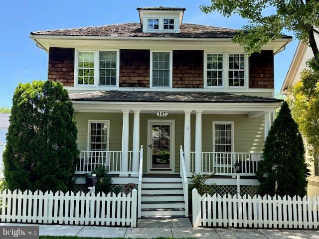 147 Little Quarry Rd, Gaithersburg, MD 20878 - view of front of house with a porch