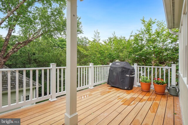 147 Little Quarry Rd, Gaithersburg, MD 20878 - deck featuring area for grilling