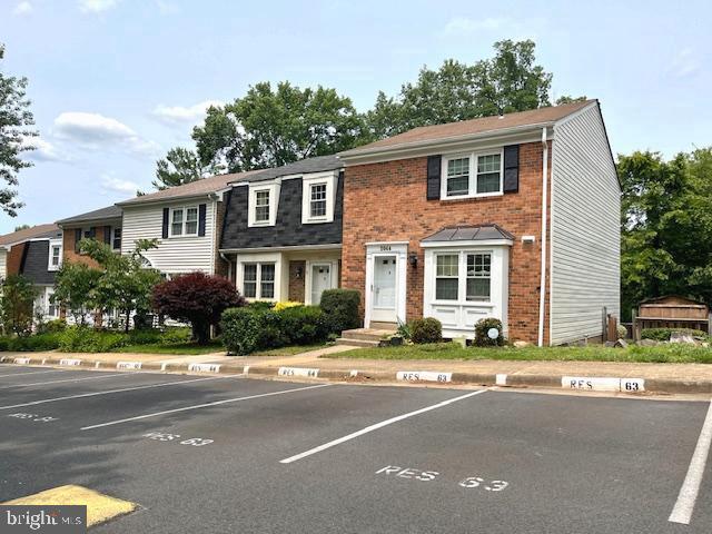 5044 Head Ct, Fairfax, VA 22032 - multi unit property featuring uncovered parking and brick siding