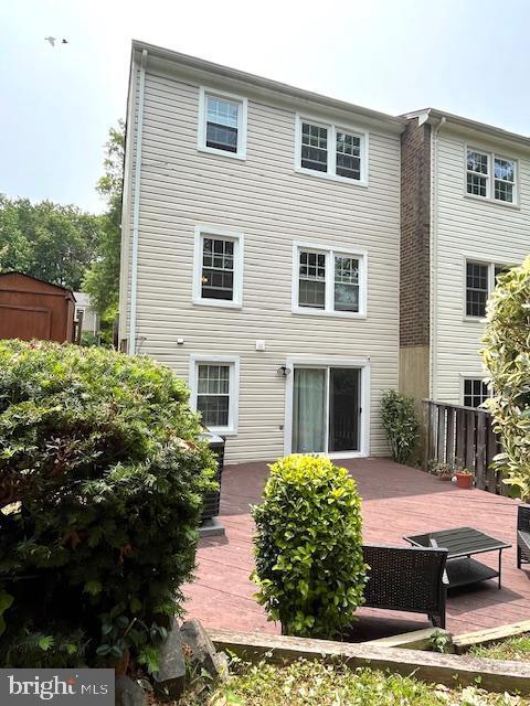 5044 Head Ct, Fairfax, VA 22032 - back of house with a wooden deck