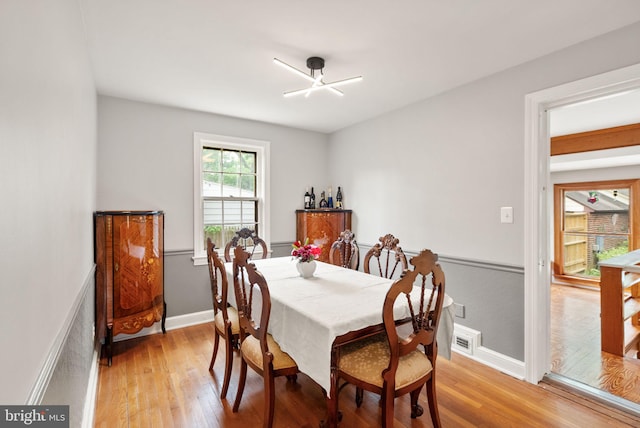 416 S Adams St, Arlington, VA 22204 - dining space featuring light wood-style flooring and baseboards