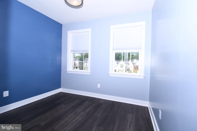 41 Green Dome Pl, Gaithersburg, MD 20878 - unfurnished room featuring dark wood-style floors and baseboards