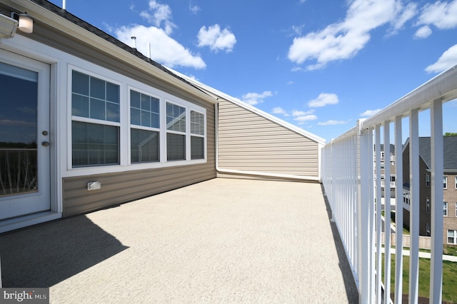41 Green Dome Pl, Gaithersburg, MD 20878 - balcony with a patio