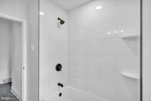 200 Boxwood Ln, Cinnaminson, NJ 08077 - bathroom with shower / washtub combination and baseboards