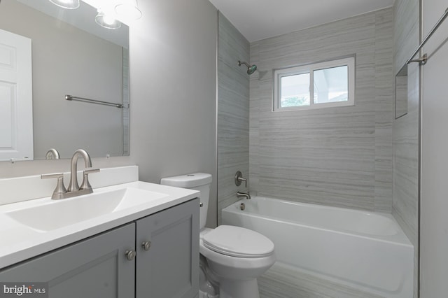 609 6th Ave, Brunswick, MD 21716 - bathroom featuring toilet,  shower combination, and vanity