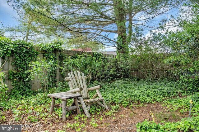 305 Nautilus Blvd, Forked River, NJ 08731 - view of fenced backyard