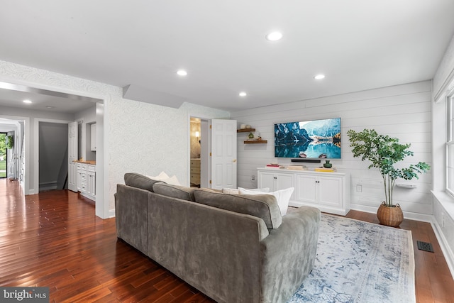 106 Debaran Ln, Bryn Mawr, PA 19010 - living room with dark wood-style flooring, baseboards, and recessed lighting