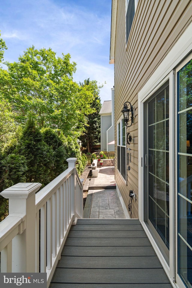 336 Deerpath Ave SW, Leesburg, VA 20175 - wooden deck featuring a patio area