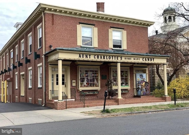 view of building exterior
