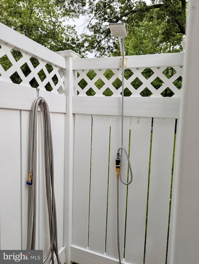 2039 Choptank Ave, Pasadena, MD 21122 - view of gate