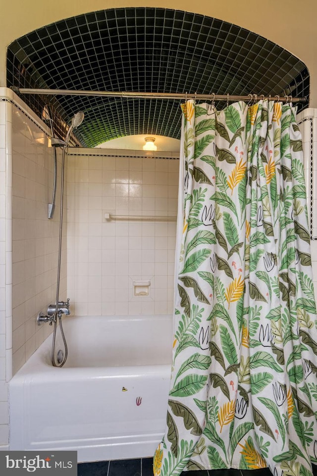 466 E Main St, Leola, PA 17540 - full bathroom with shower / tub combo