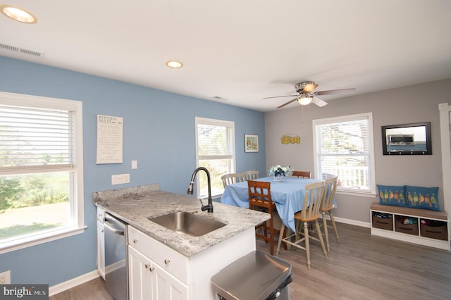 4906 Timbermarsh Ln, Woolford, MD 21677 - kitchen with a sink, dishwasher, a peninsula, healthy amount of natural light, and recessed lighting