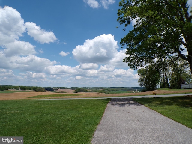 2713 Rowe Rd, New Windsor, MD 21776 - view of home's community featuring a yard