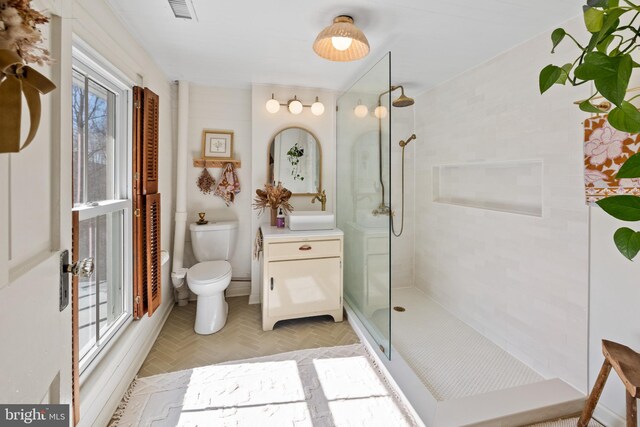 3947 Hebron Valley Rd, Madison, VA 22727 - full bathroom with tiled shower, vanity, and toilet