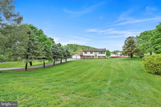 191 Meadow Dr, Mohrsville, PA 19541 - view of grassy yard