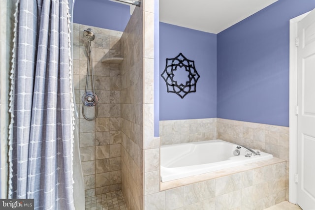 603 Admiral Dr Unit 204, Annapolis, MD 21401 - bathroom with tiled shower and a bath