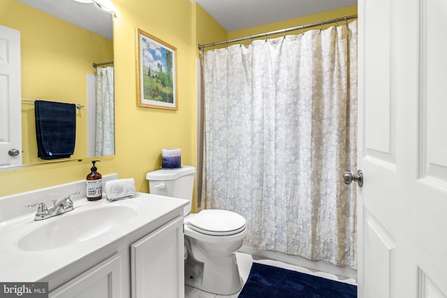 603 Admiral Dr Unit 204, Annapolis, MD 21401 - bathroom with toilet, vanity, and a shower with curtain