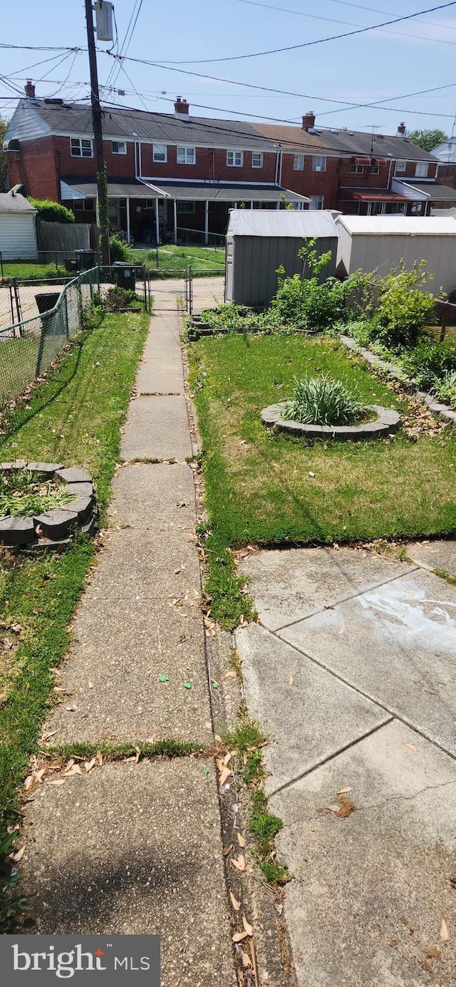 2247 Searles Rd, Baltimore, MD 21222 - view of yard with fence