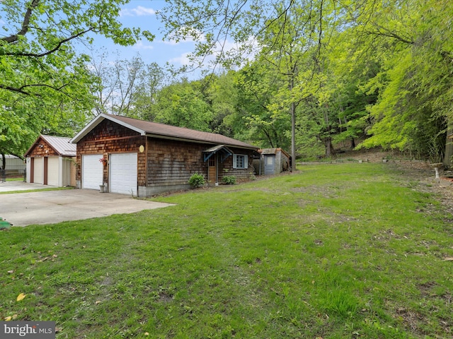 629 W Piedmont St, Keyser, WV 26726 - view of front of property with a garage and a front yard
