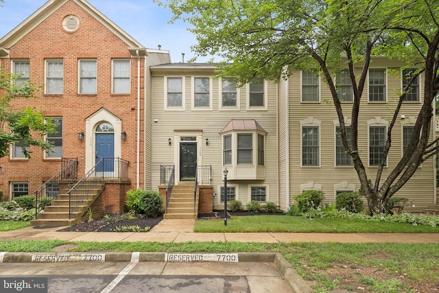 7702 Ousley Pl, Alexandria, VA 22315 - view of property with uncovered parking