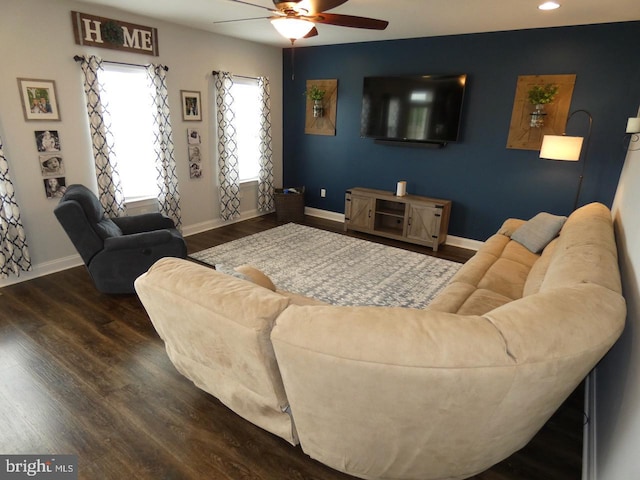 living area with ceiling fan, baseboards, wood finished floors, and recessed lighting